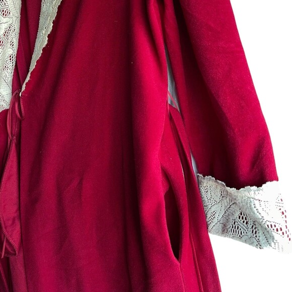 Vintage Vanity Fair Robe S Crochet Waist Tie Red Velour Pockets Collared Cream - Picture 9 of 12